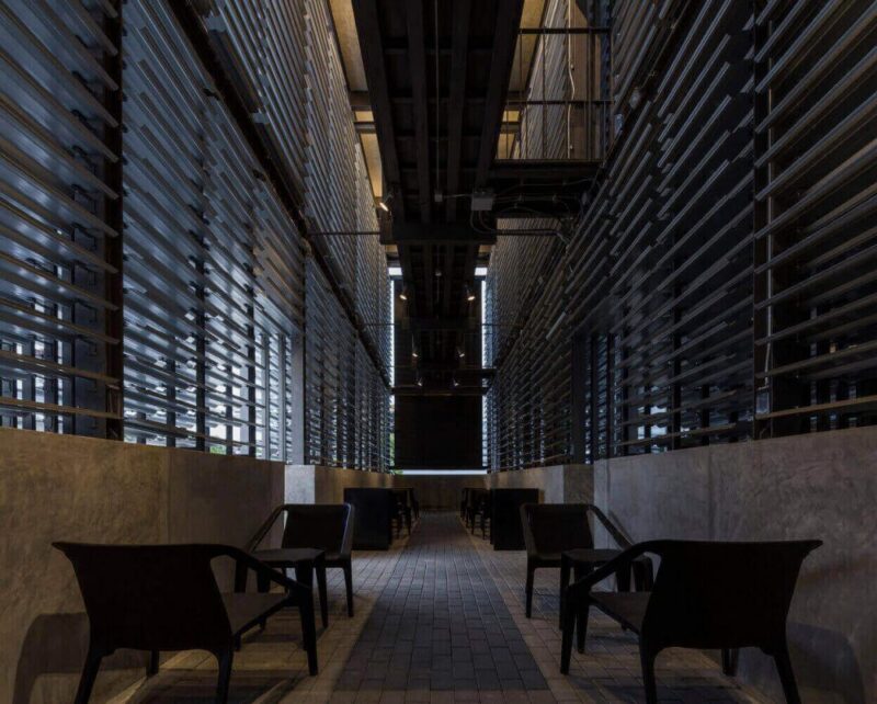 鋼鐵建築溫柔心—泰國CLASS咖啡店改造設計