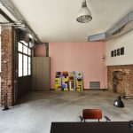 20世紀初廢棄鐵匠鋪改造而成的米蘭時尚服裝品牌MSGM LOFT風格辦公室