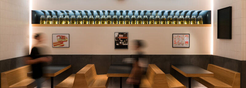 香港一家包豪斯風格現代餐廳