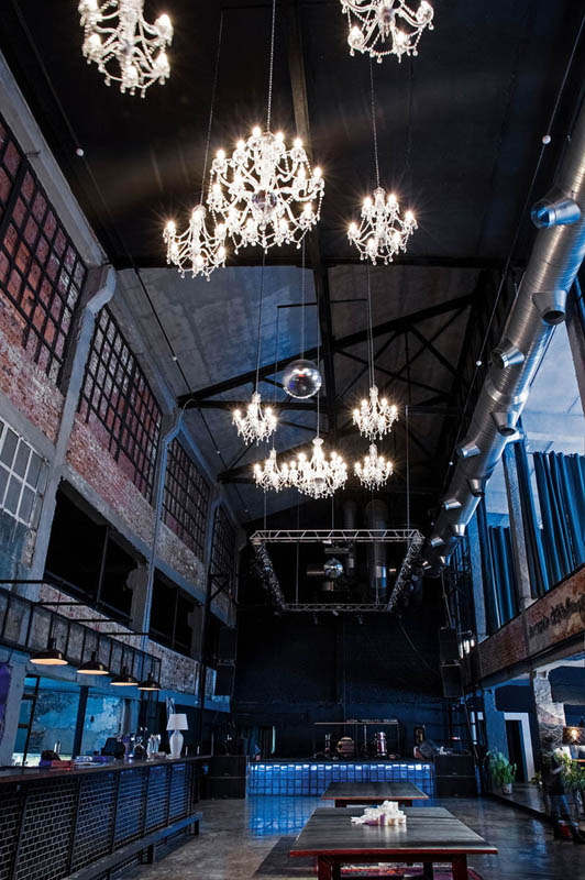 俄羅斯葉卡捷琳堡夜總會建築改造