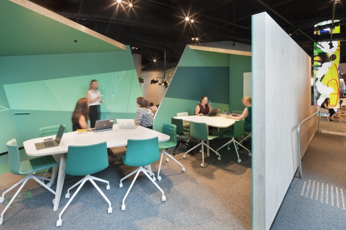 LOFT風格辦公室裝修設計效果圖