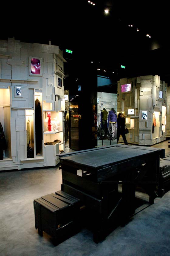 歐萊雅店麵裝修設計效果圖