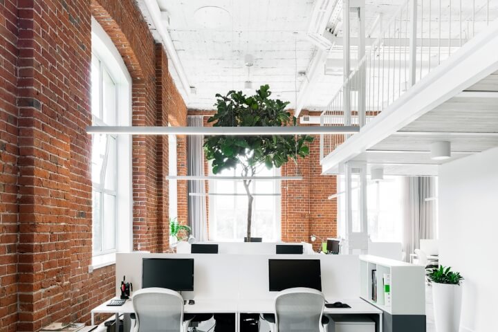 辦公空間，工作室設計，現代風格辦公室，設計師辦公室設計，俄羅斯ARTEZA，工廠改造，紅磚白牆
