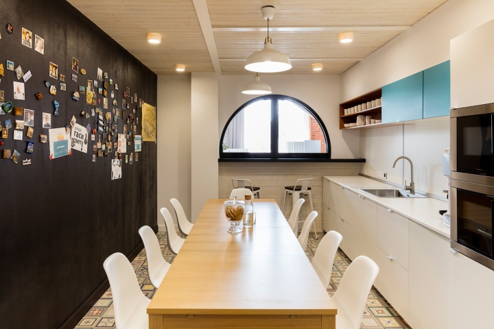 辦公空間,工作室設計,現代風格辦公室,設計師辦公室設計,俄羅斯ARTEZA,工廠改造,紅磚白牆