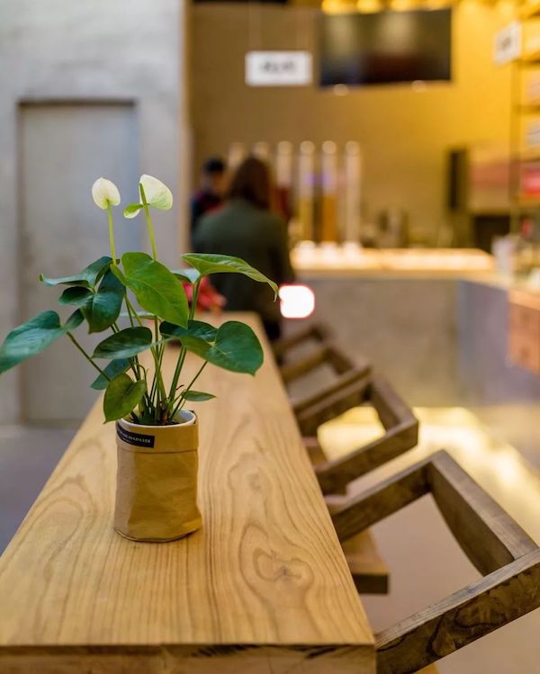 商業空間,餐飲空間,王老吉實體店設計,茶飲店設計,極簡中國風,1828王老吉全國首家現泡涼茶概念店