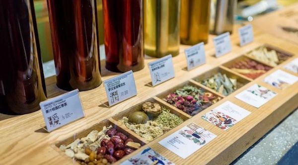 商業空間,餐飲空間,王老吉實體店設計,茶飲店設計,極簡中國風,1828王老吉全國首家現泡涼茶概念店