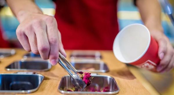 商業空間,餐飲空間,王老吉實體店設計,茶飲店設計,極簡中國風,1828王老吉全國首家現泡涼茶概念店