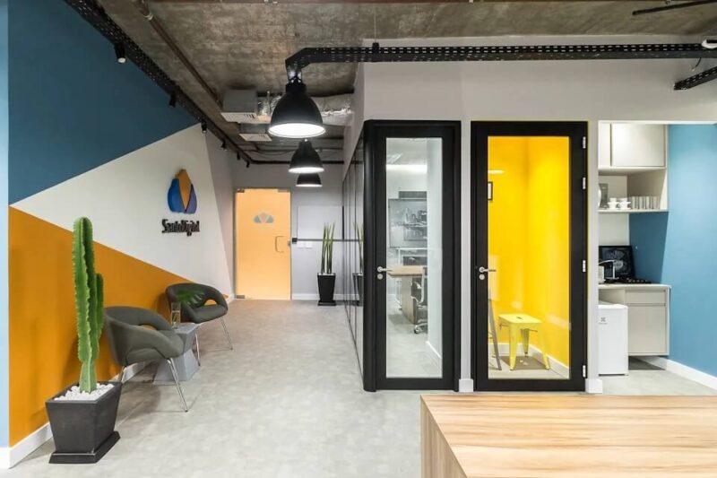 彩色工業風，巴西雲計算谘詢公司SantoDigital辦公室設計