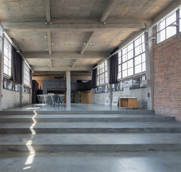 廣州源計劃LOFT風格辦公室裝修設計效果圖