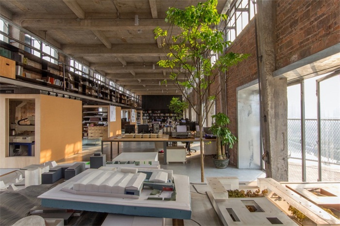 廣州源計劃LOFT風格辦公室裝修設計效果圖