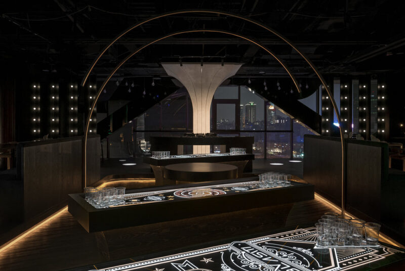 乒乓球落入杯中的瞬間-靈感來源，台北Blast酒吧設計