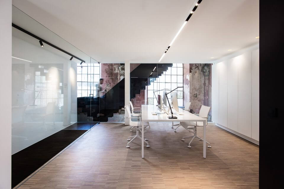 辦公空間，辦公室設計，建築改造設計，舊廠房建築改造設計，閣樓辦公室設計