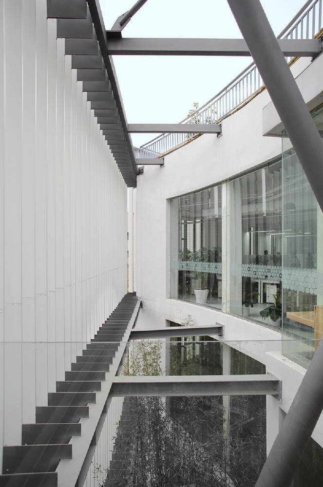 上海建築改造,辦公室改造設計,上海靜安和成大樓改造,舊建築改造設計,商業綜合體改造