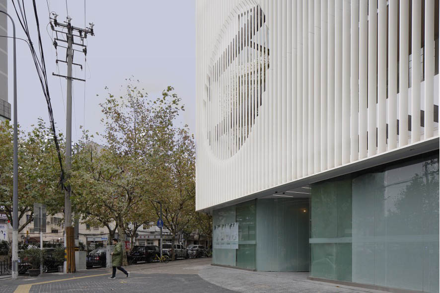 上海建築改造,辦公室改造設計,上海靜安和成大樓改造,舊建築改造設計,商業綜合體改造