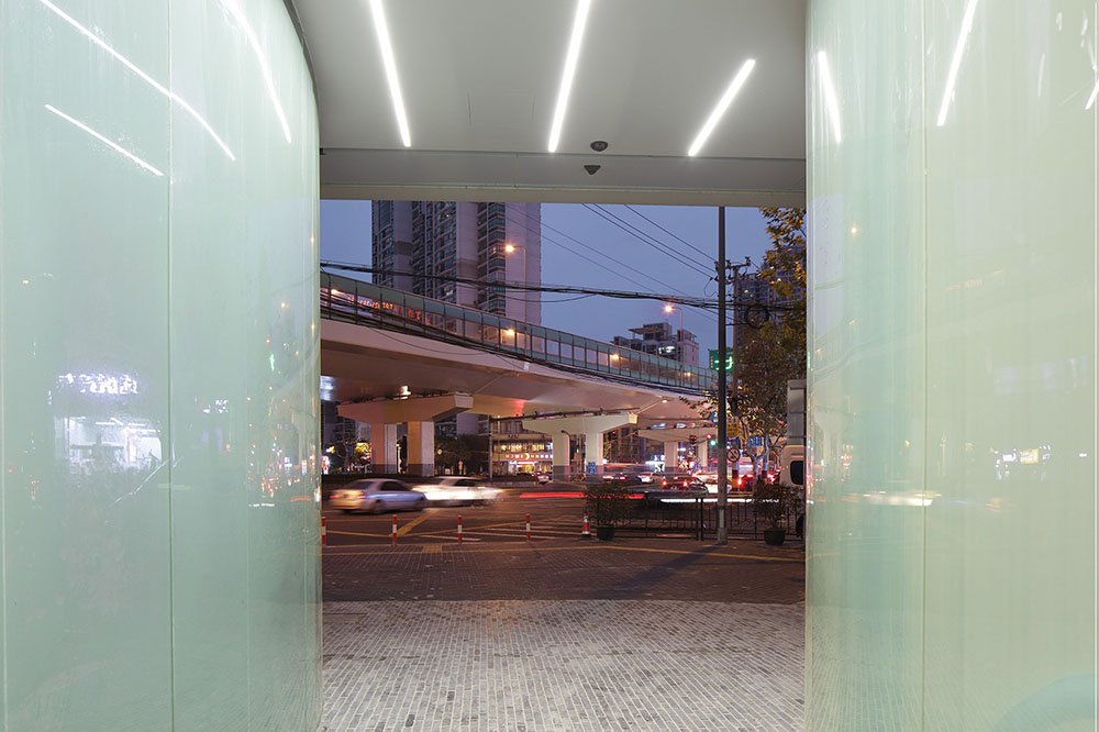 上海建築改造,辦公室改造設計,上海靜安和成大樓改造,舊建築改造設計,商業綜合體改造