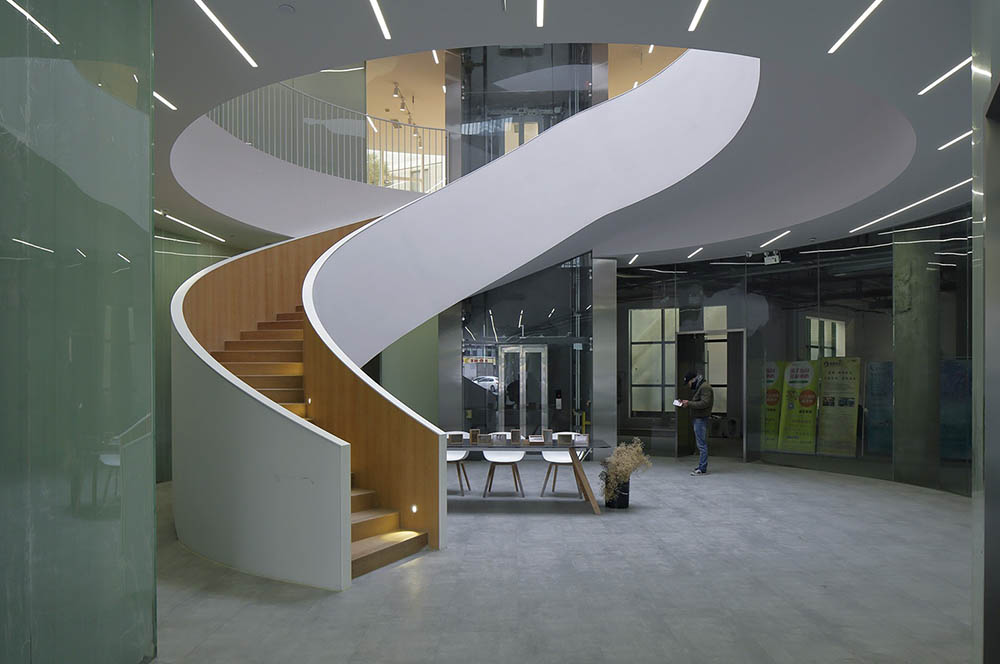 上海建築改造,辦公室改造設計,上海靜安和成大樓改造,舊建築改造設計,商業綜合體改造