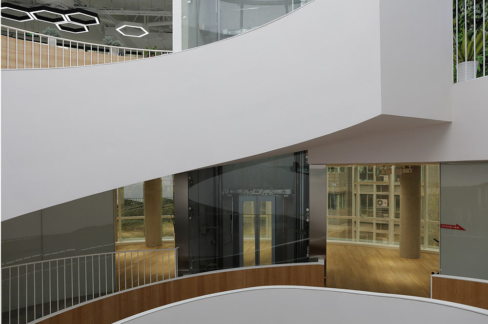 上海建築改造,辦公室改造設計,上海靜安和成大樓改造,舊建築改造設計,商業綜合體改造