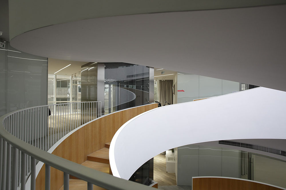 上海建築改造,辦公室改造設計,上海靜安和成大樓改造,舊建築改造設計,商業綜合體改造