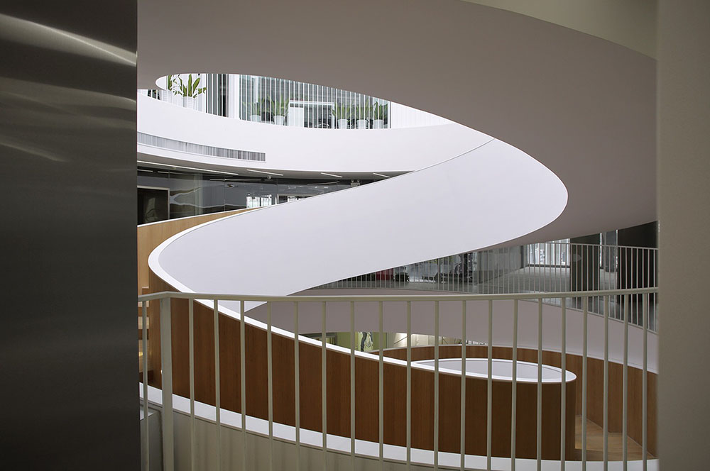 上海建築改造,辦公室改造設計,上海靜安和成大樓改造,舊建築改造設計,商業綜合體改造