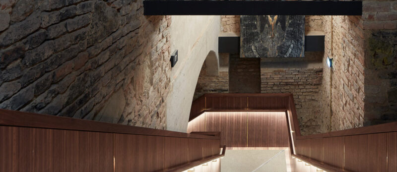 建築改造之維也納18世紀古建改造地下酒吧設計