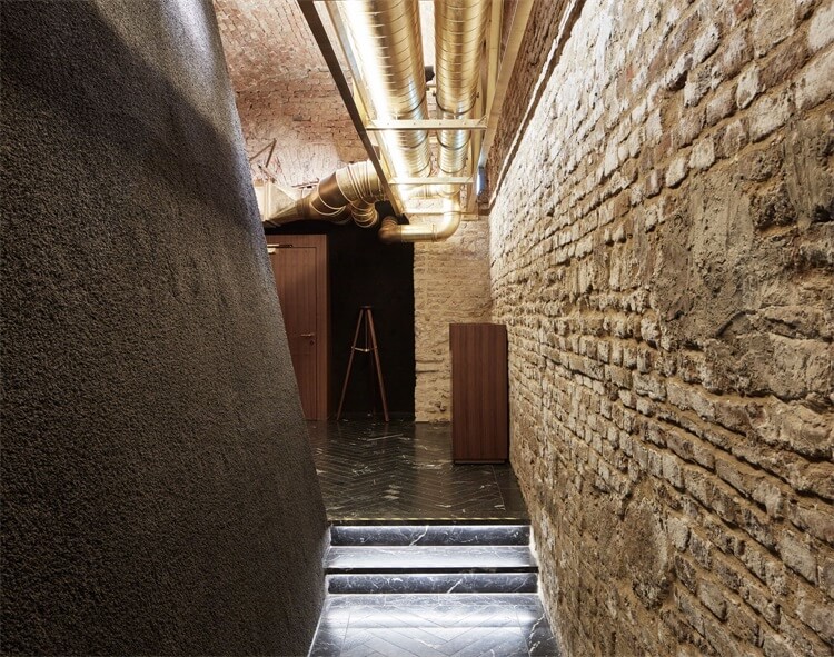 餐飲空間,古建翻新設計,建築改造設計,國外酒吧設計,酒吧空間