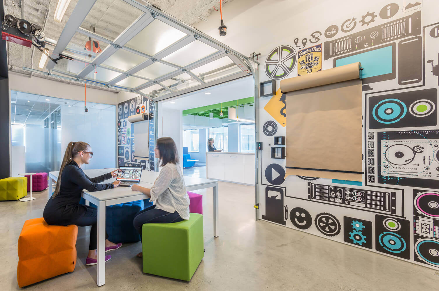 辦公空間，辦公室設計，建築改造，辦公室改造設計，美國加州Adobe總部設計，科技公司辦公室設計
