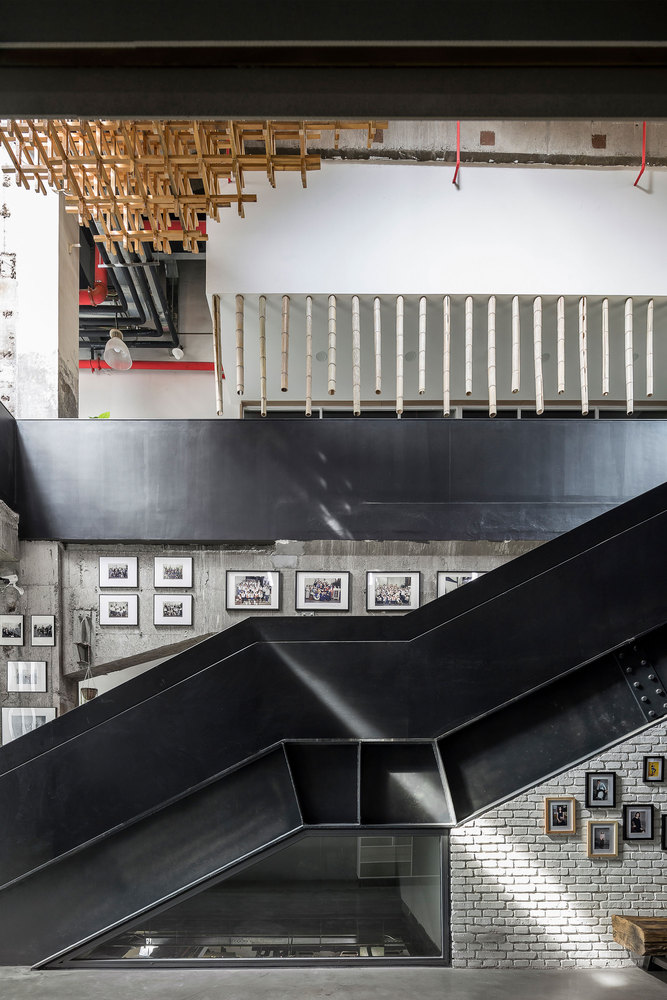 辦公空間,國內辦公室設計,北京蜂窩旅遊網全球總部設計,現代風格辦公室設計,科技公司辦公室設計,建築改造