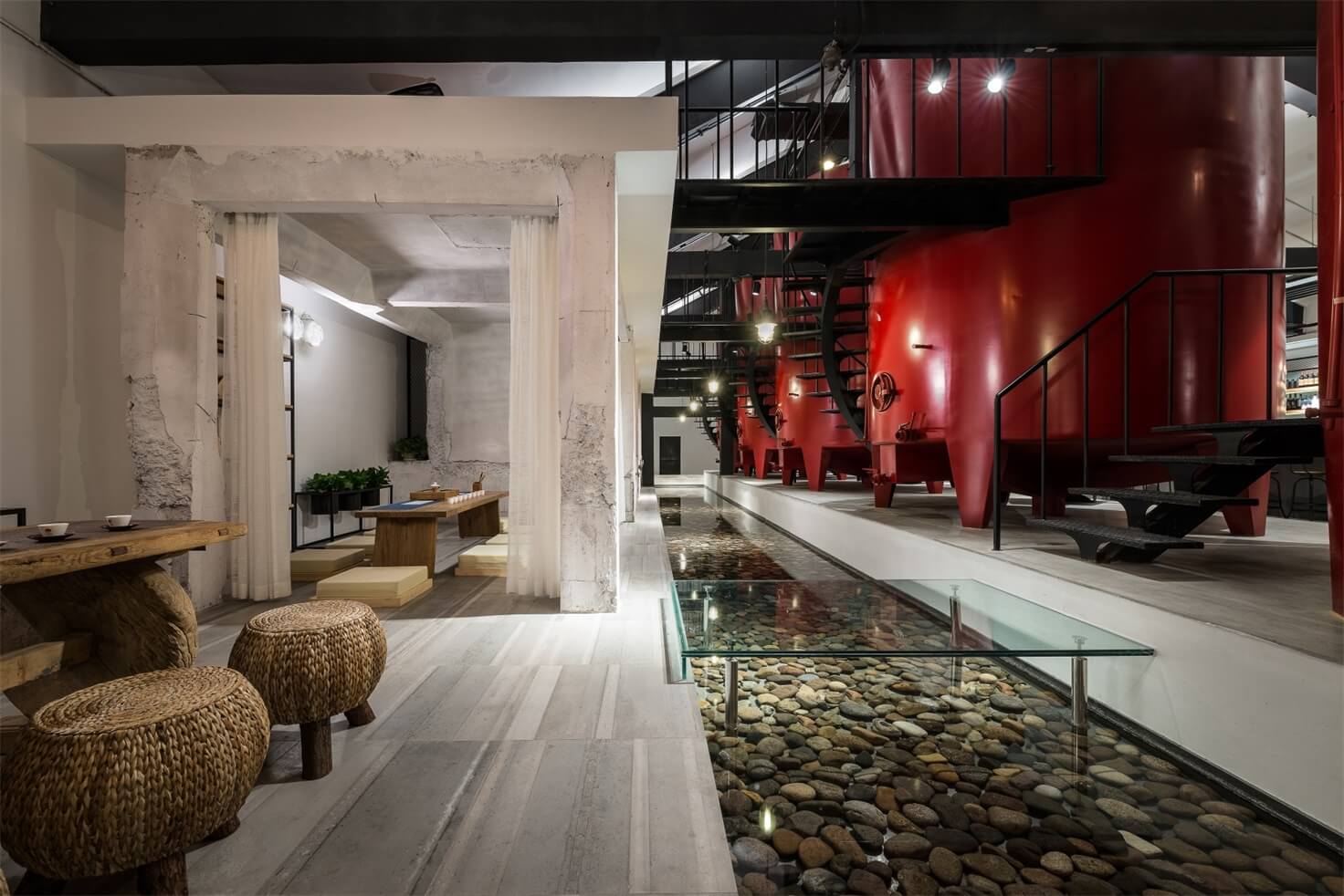 商業空間，廢舊建築廠房改造，建築改造，國際釀酒大師藝術館MIBA，酒廠設計，北京葡萄酒廠設計，複古工業風，中國台灣竹工凡木設計研究室