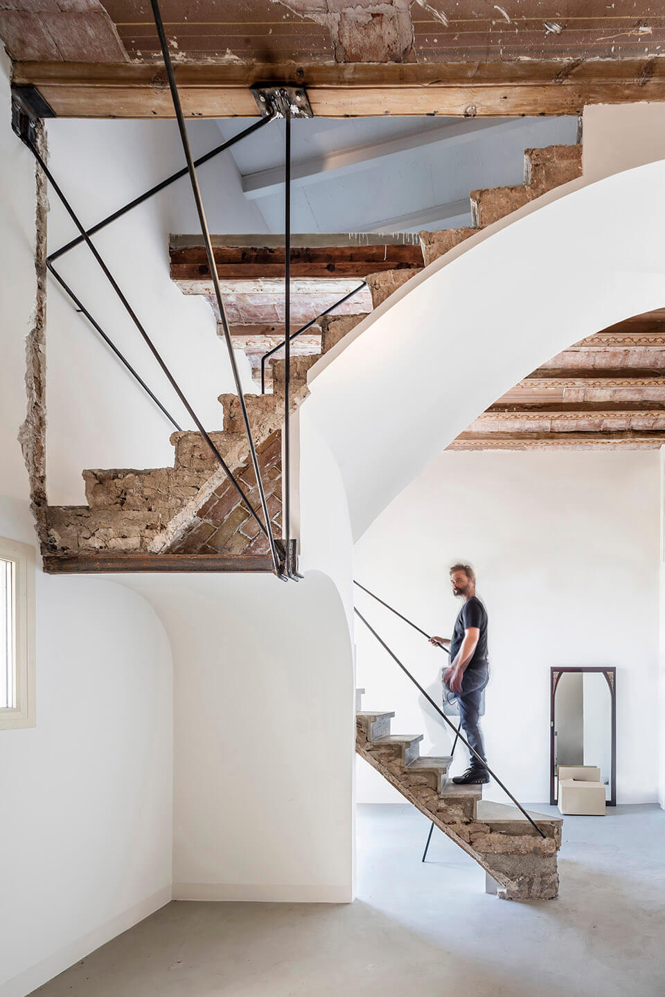 改造空間,老建築改造設計,住宅改造設計,現代風格住宅設計,現代化改造設計