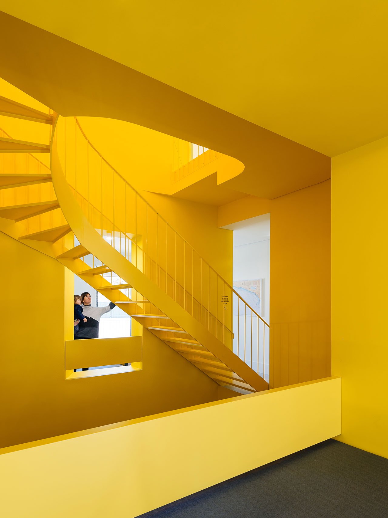 改造空間，老建築改造設計，旅舍設計，極簡主義，建築改造，建築改造，小酒店空間，民宿設計