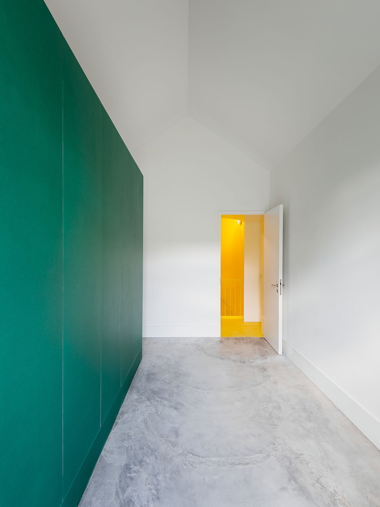 改造空間，老建築改造設計，旅舍設計，極簡主義，建築改造，建築改造，小酒店空間，民宿設計