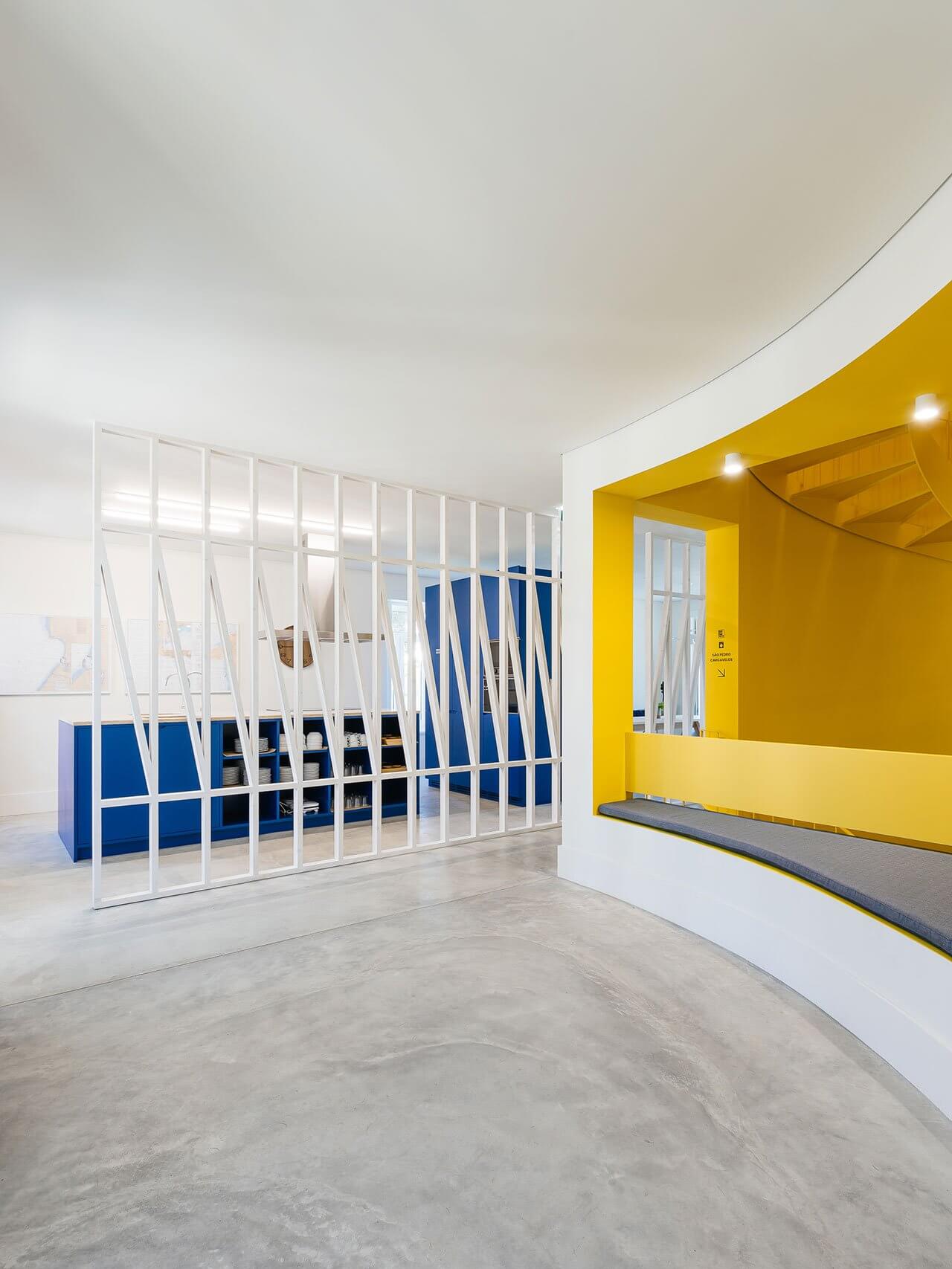 改造空間，老建築改造設計，旅舍設計，極簡主義，建築改造，建築改造，小酒店空間，民宿設計