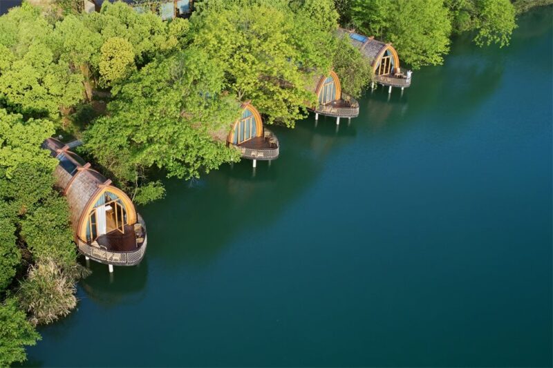 春水碧於天，畫船聽雨眠—杭州富春江船屋設計