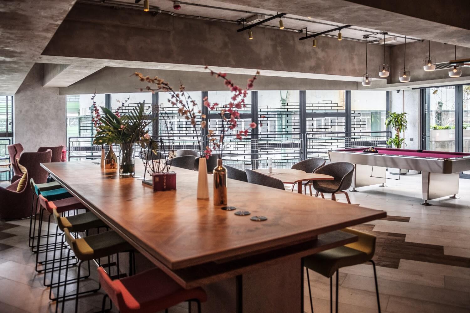 酒店空間，赫希貝德納聯合設計公司(HBA)，酒店改造設計，Studio HBA赫室，工業風酒店設計，香港奧華酒店•南岸