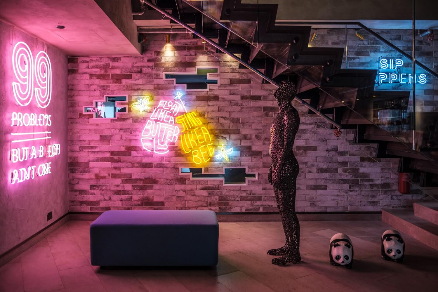 酒店空間，赫希貝德納聯合設計公司(HBA)，酒店改造設計，Studio HBA赫室，工業風酒店設計，香港奧華酒店•南岸