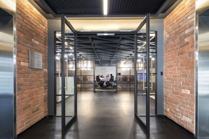 辦公空間,金融谘詢公司辦公室設計,現代風格辦公室設計,國外辦公室設計,居家式辦公空間