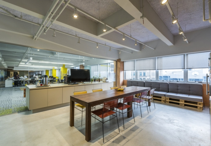 辦公空間,國外辦公室設計,現代風格辦公室設計,巴西辦公室設計,開放式辦公室設計