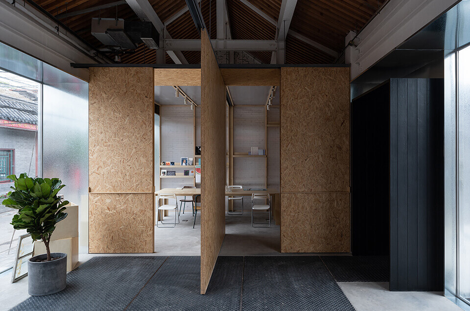 辦公空間，多功能空間，PAGEONE辦公室與藝文展場，建築改造，胡同改造設計，商業與辦公空間，文創空間