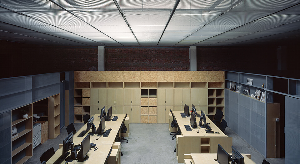 辦公空間，多功能空間，PAGEONE辦公室與藝文展場，建築改造，胡同改造設計，商業與辦公空間，文創空間