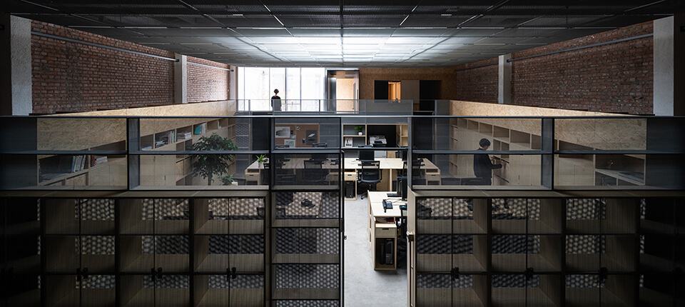 辦公空間，多功能空間，PAGEONE辦公室與藝文展場，建築改造，胡同改造設計，商業與辦公空間，文創空間