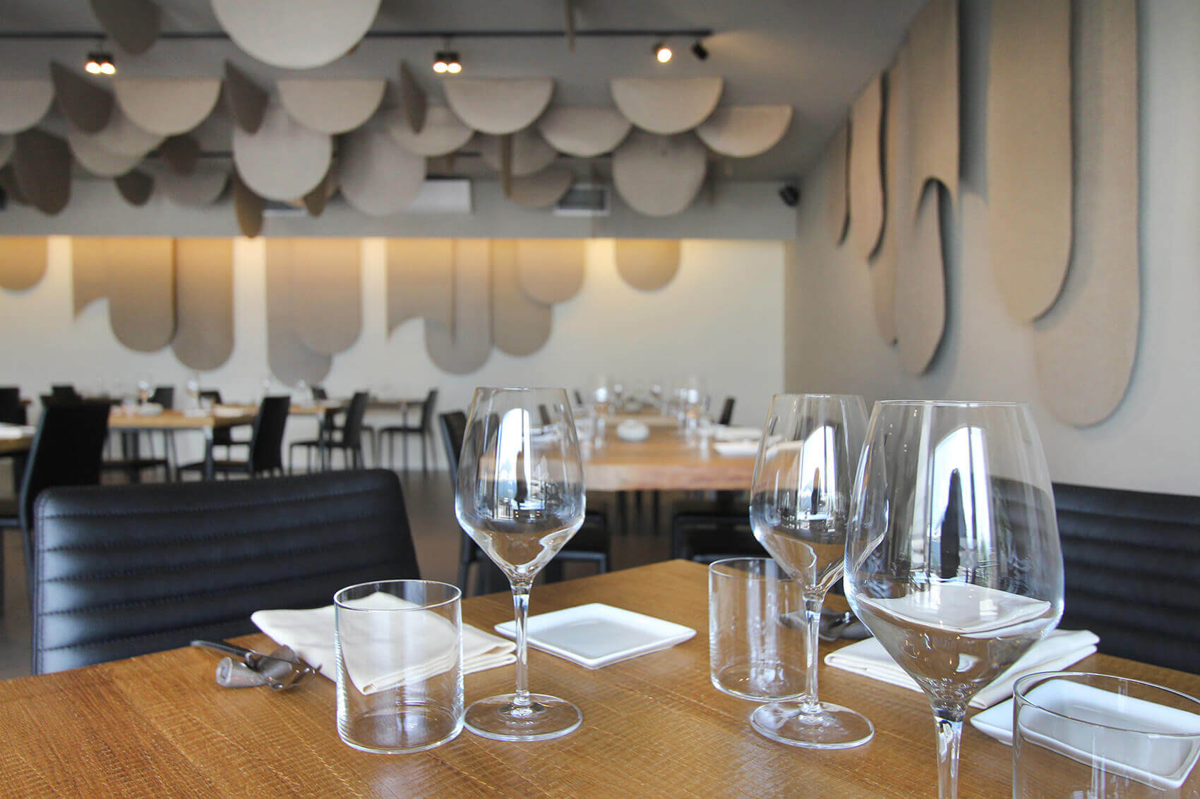 餐飲空間,毛氈材質,現代風格餐廳設計,餐廳設計,130平米餐廳設計