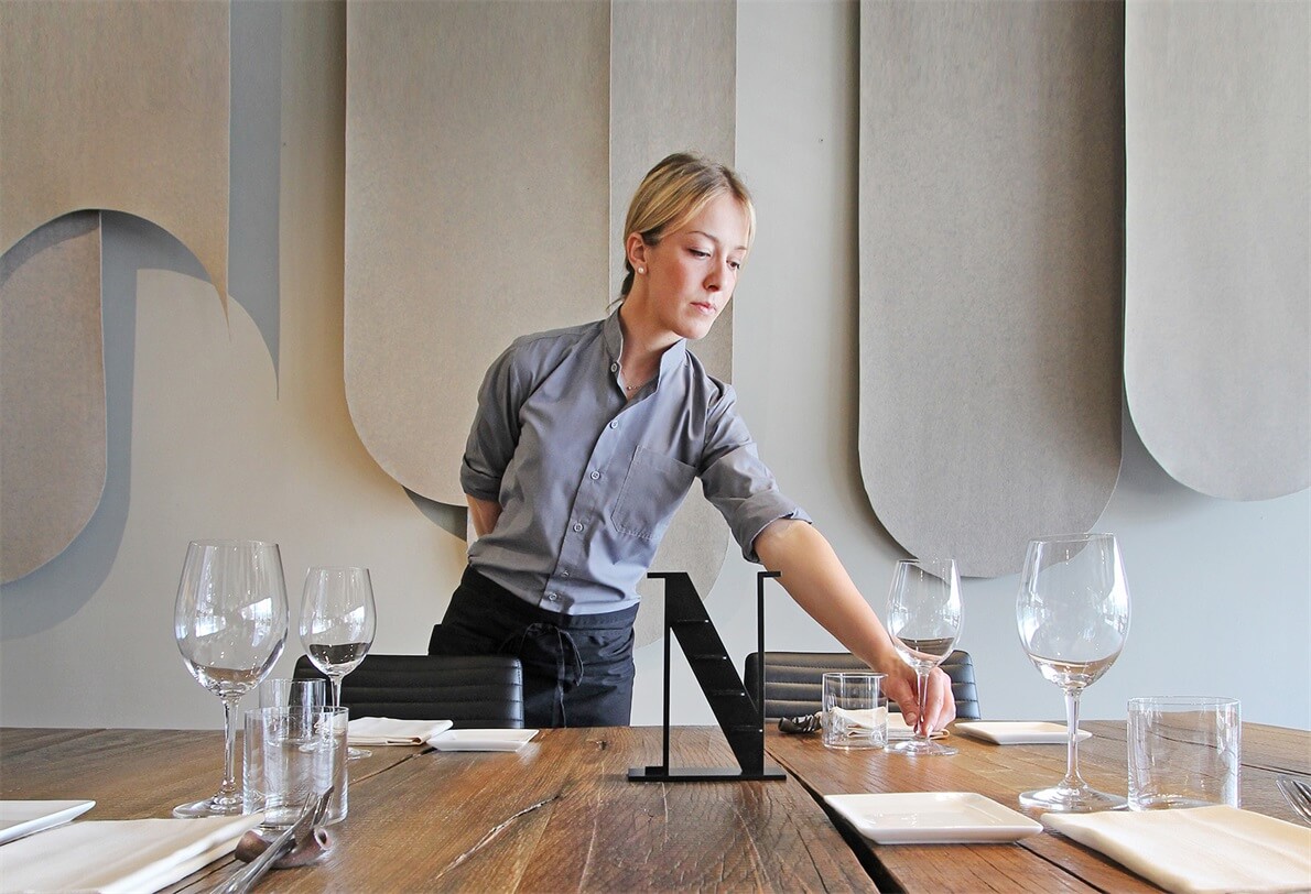 餐飲空間,毛氈材質,現代風格餐廳設計,餐廳設計,130平米餐廳設計