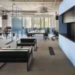 白羅斯明斯克PandaDoc簡約色塊工業風辦公室設計