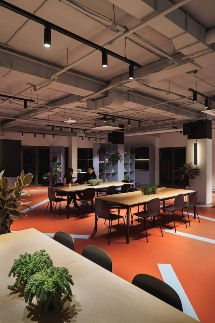 辦公空間，國外辦公室設計，軟件公司辦公空間設計，現代風格辦公空間設計，彩色辦公空間