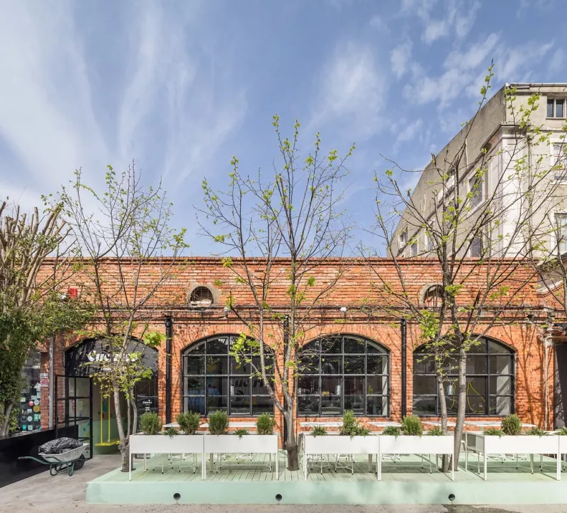 餐飲空間,餐廳設計,國外餐廳設計,工業風餐廳設計,優雅工業風餐廳設計,建築改造餐廳設計