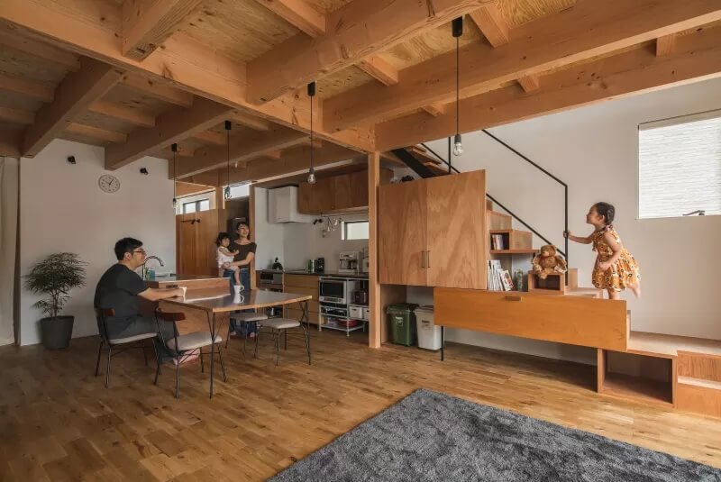 國外loft住宅設計,私人住宅空間,日本住宅設計,原木收納公寓設計,現代住宅設計,五口之家