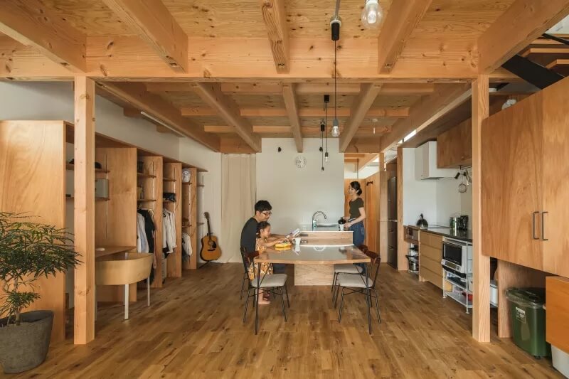 國外loft住宅設計，私人住宅空間，日本住宅設計，原木收納公寓設計，現代住宅設計，五口之家