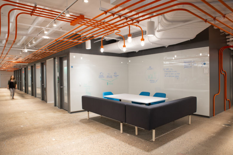 辦公空間,科技公司辦公室設計,國外辦公室設計,開放式辦公室設計,現代風格辦公室