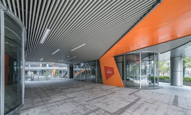 創造開敞自然的城市空間，上海虹橋阿裏中心設計