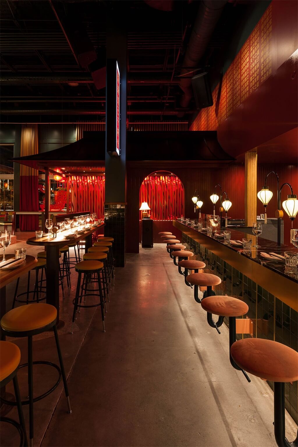 餐飲空間,懷舊港風,小酒館設計,王家衛電影《花樣年華》情調,Miss Wong